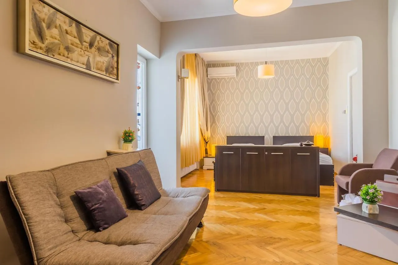 Palace Cismigiu Park Bucarest Appartamento